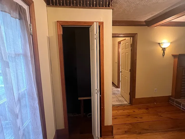 10817 Crofton Rd — Photo 4