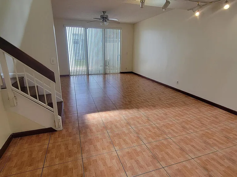 2306 SW 82nd Ter #2306 — Photo 7