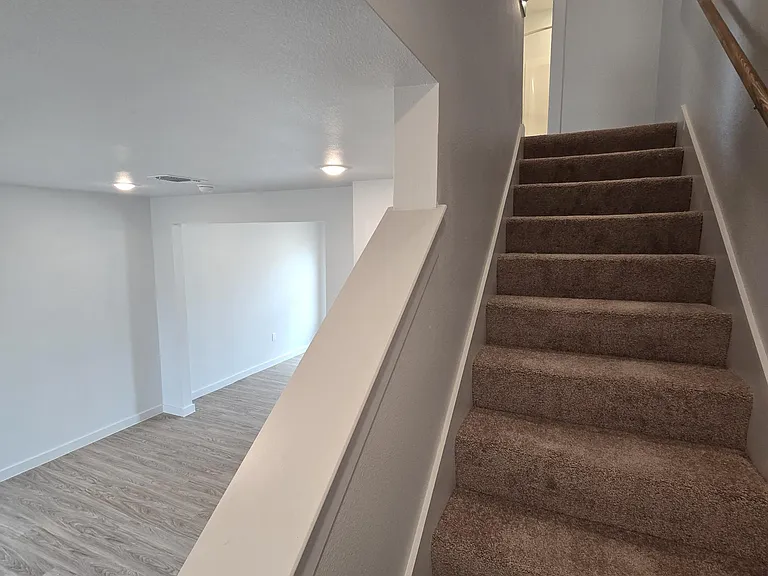 Sabine Apartments — Photo 9
