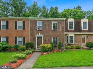 8930 Shamrock Ct, Springfield, VA 22152