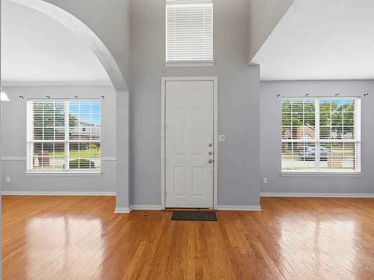 7852 Rainbow Falls Dr — Photo 5