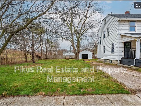 2nd image of 1033 Chandler Ave