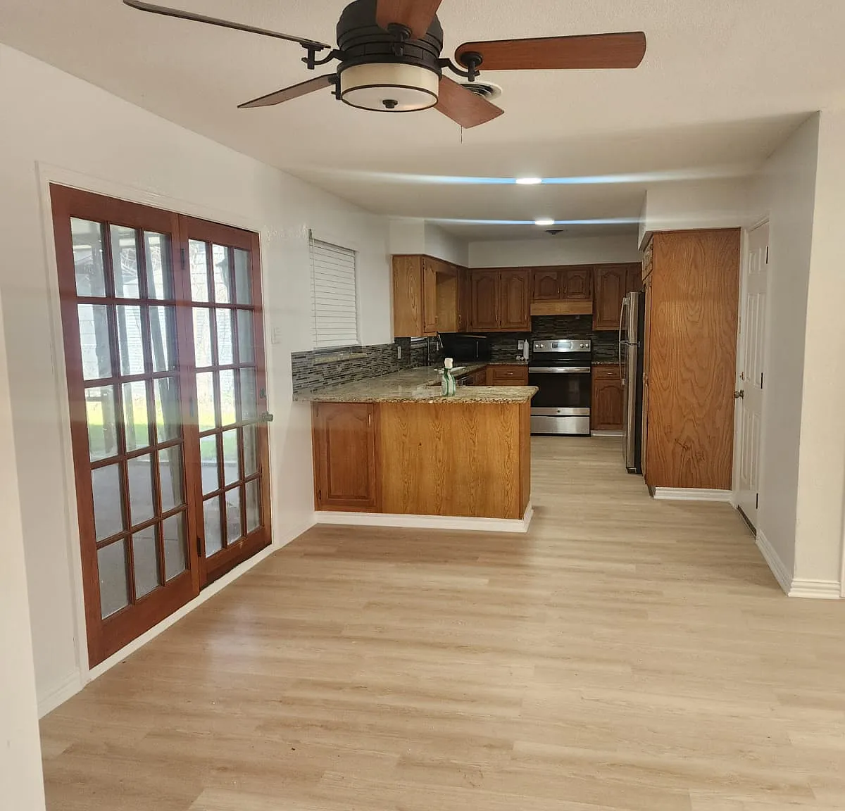 713 Wyche Dr — Photo 3