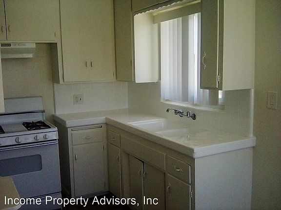 4th image of 3827 Wilson Ave #6