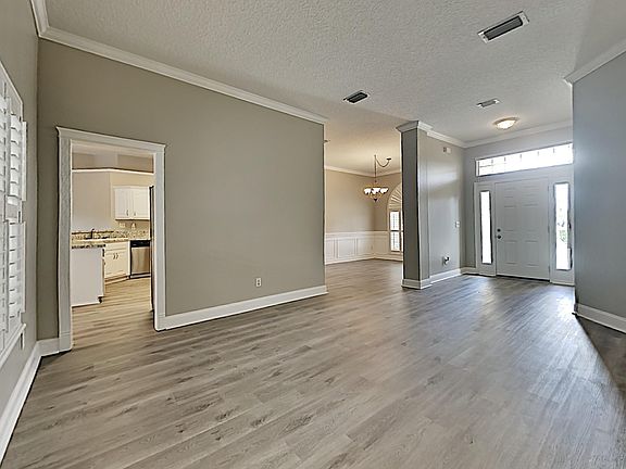 4th image of 2944 SOUTHBANK Circle