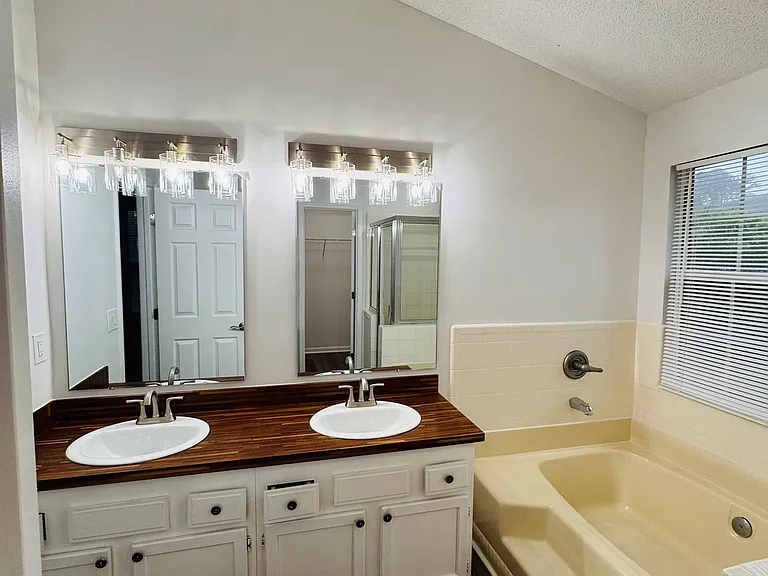 4636 Sunbeam Station Ct — Photo 22