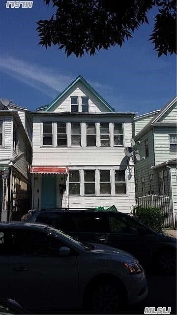 1st image of 3723 92nd St