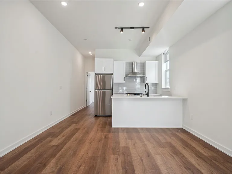 Aston Lofts — Photo 23