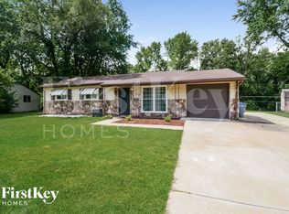 212 Allen Dr, O'Fallon, MO