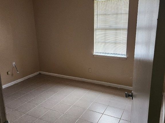 5th image of 129 20th Ct E