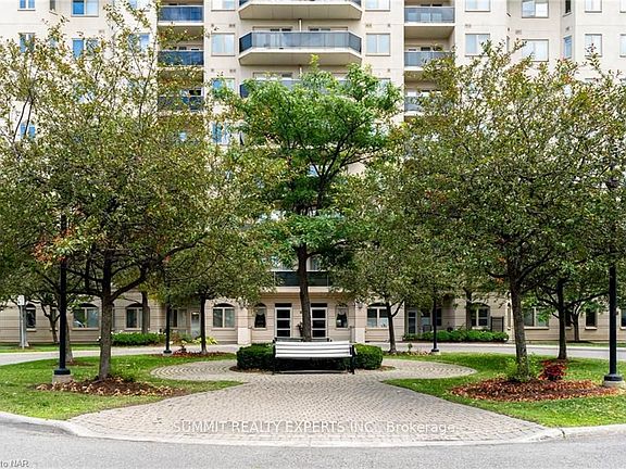 2nd image of 10 Dayspring Cir #408