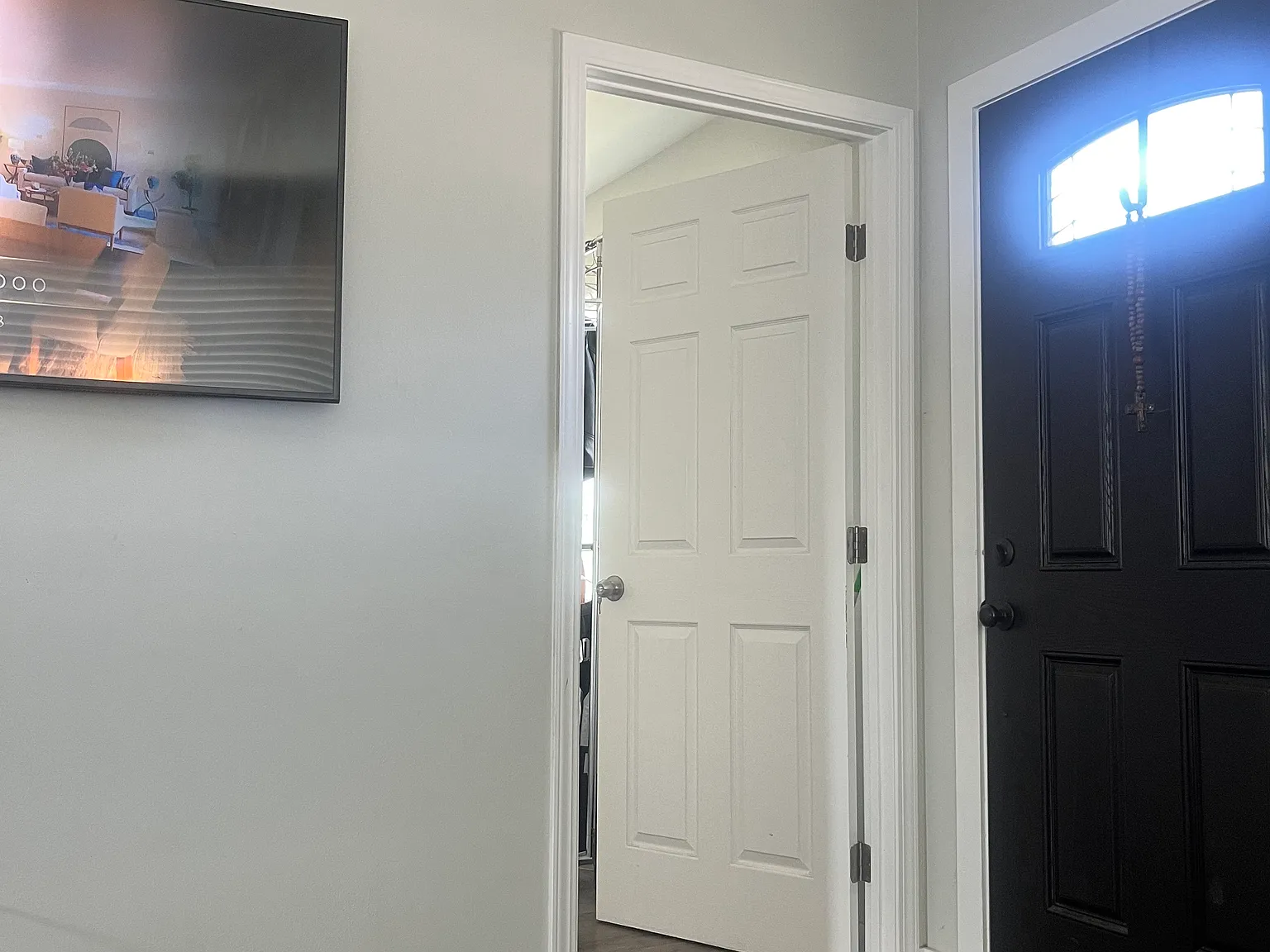 2 bed, 900 sqft, $2,500 — Photo 1