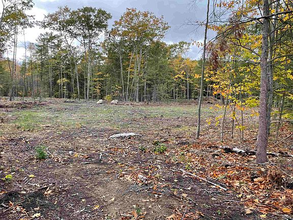 4th image of 7 BALD HILL Road