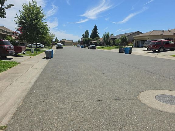 5th image of 9763 Savoy Way