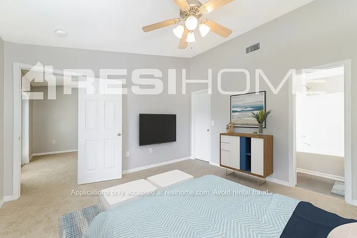 3009 Sabal Bend Dr NE — Photo 8