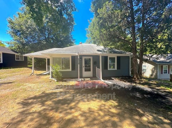 2115 Double Oaks Rd