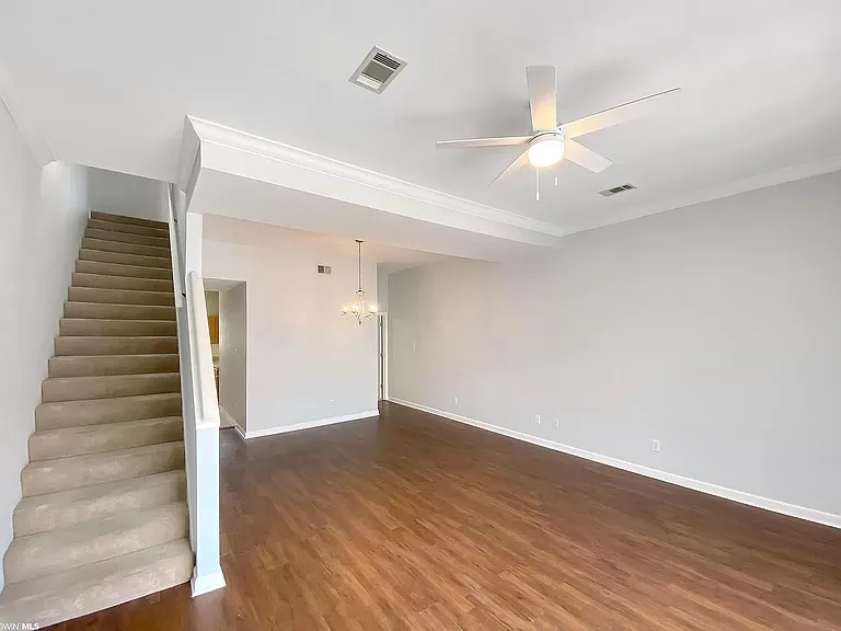 4 Yacht Club Dr #9 — Photo 3