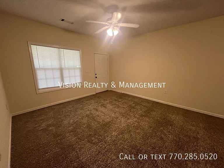 119 Kaiser St — Photo 12