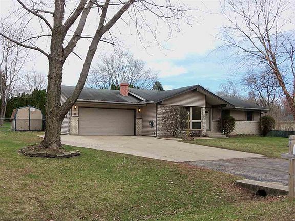 3rd image of 4944 Chesterfield Ave
