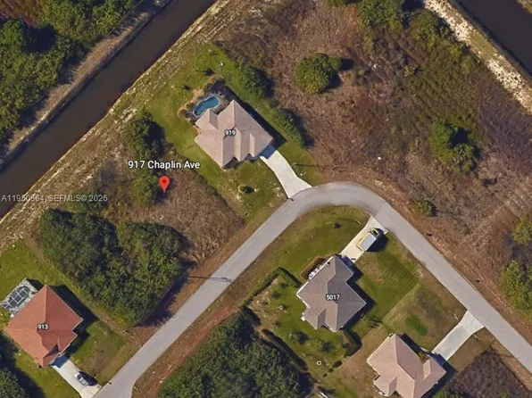 917 Chaplin Ave, Lehigh Acres, FL 33971