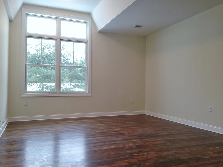 40 Russell Ave #201 — Photo 9