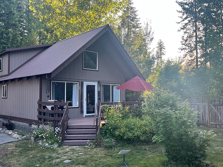 372 Sacheen Terrace Dr — Photo 1