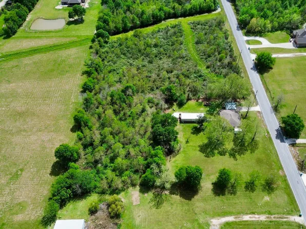 Carlyss Dr, Sulphur, LA 70665