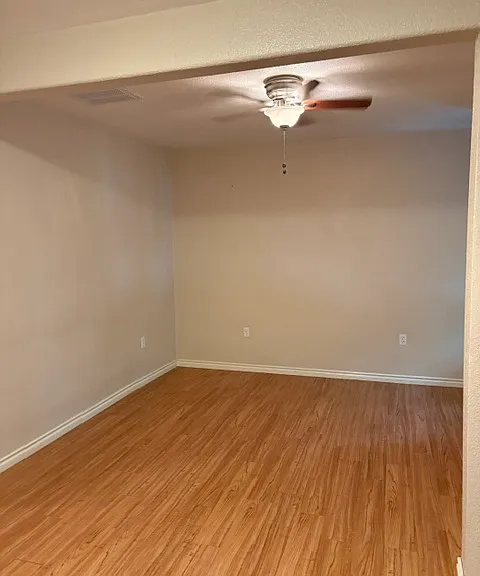 1718 Walnut St — Photo 7