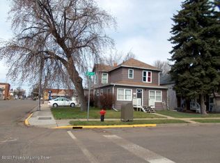 205 2nd Ave W, Dickinson, ND 58601