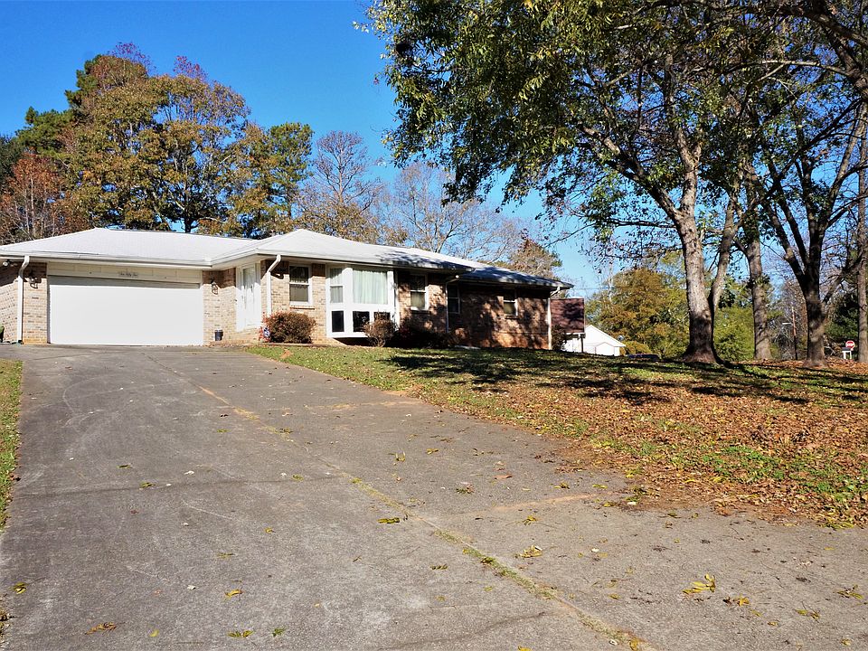 1st image of 1052 Pineglen Dr