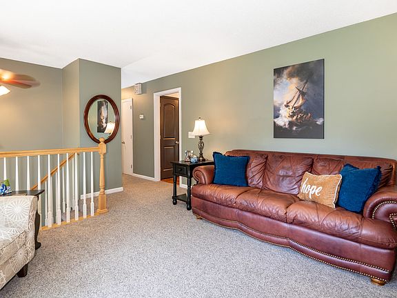 2nd image of 224 Foster Dr