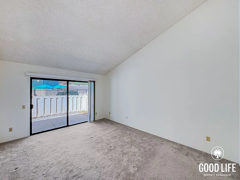 4711 Amberwood Ct — Photo 13
