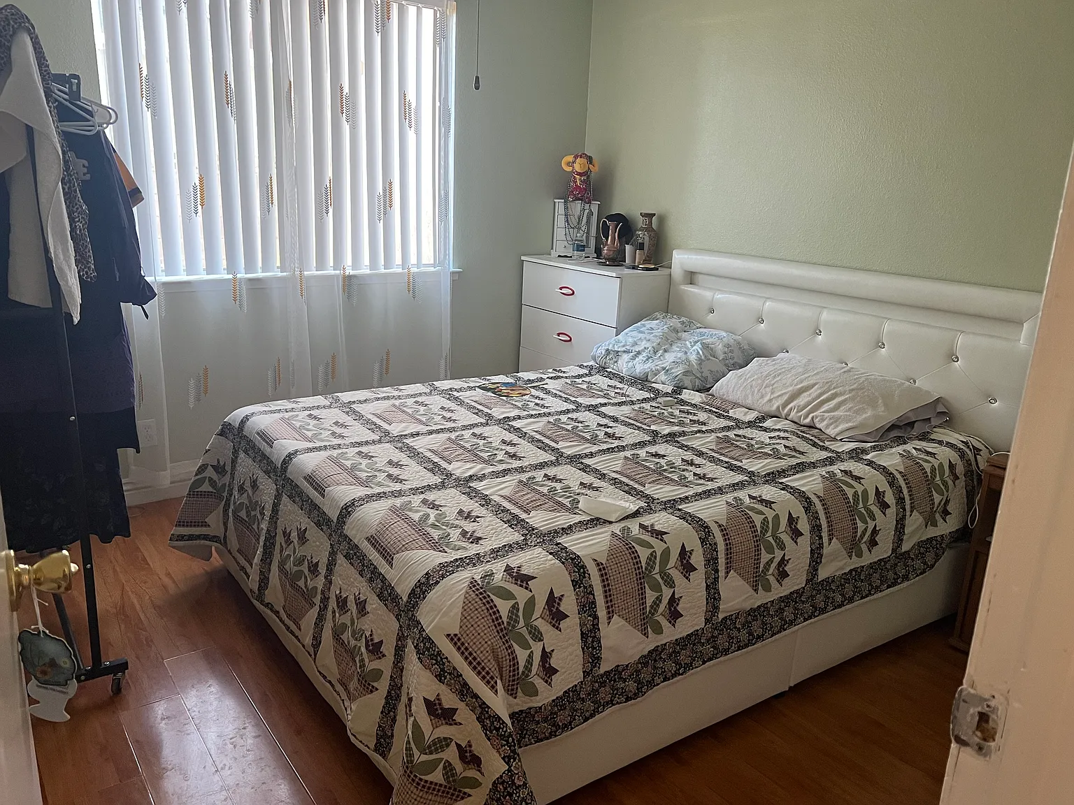 4 bed, 1691 sqft, $500 — Photo 4