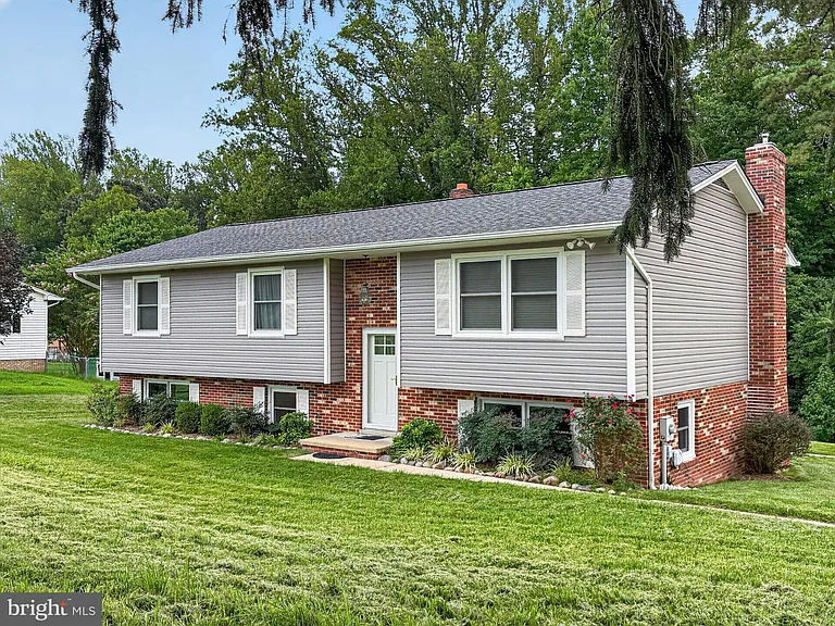 30075 Huntt Rd — Photo 3