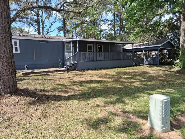 11797 White Cedar St, Willis, TX 77318