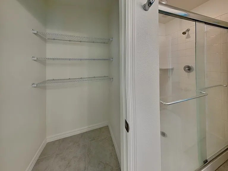 1052 Papaya Cir — Photo 16