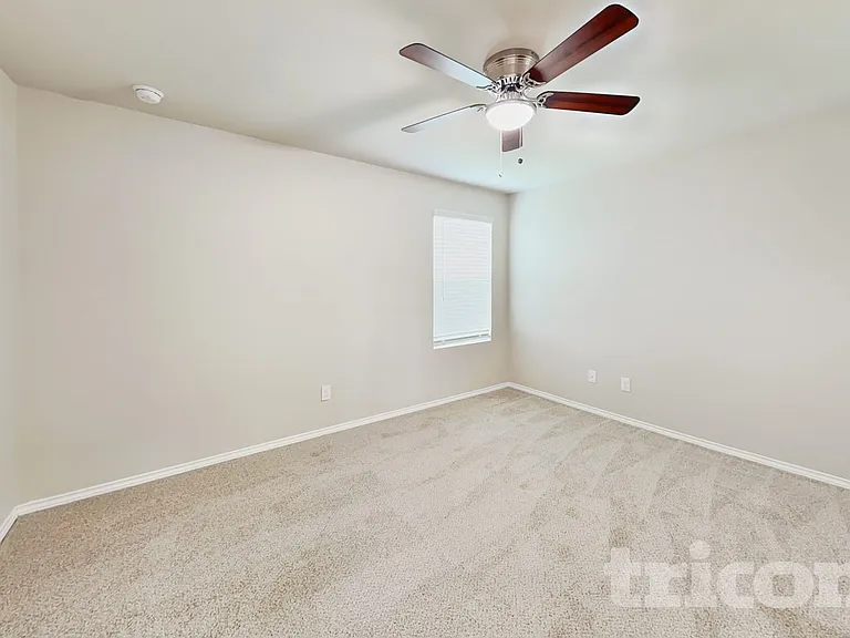 8518 Amistad Cv — Photo 7