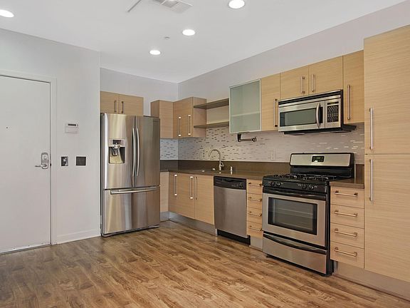 3rd image of 1234 Wilshire Blvd APT 223