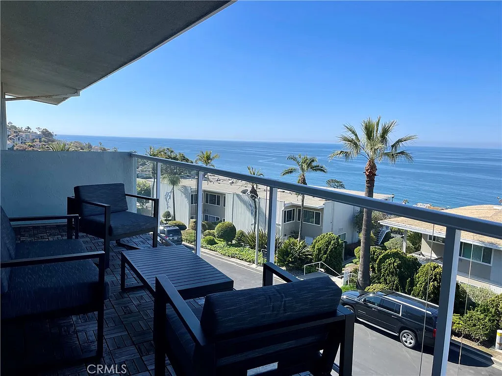 2 bed, 948 sqft, $4,500 — Photo 4