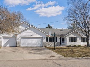 7974 Dempsey Way, Inver Grove Heights, MN 55076