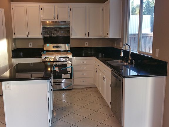 Brand new stainless steel appliances- GE 5 burner gas range