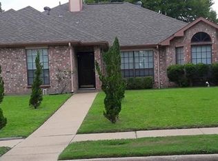 713 Rawlins Dr, Lancaster, TX 75146