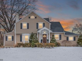 52 East Dr, Livingston, NJ 07039