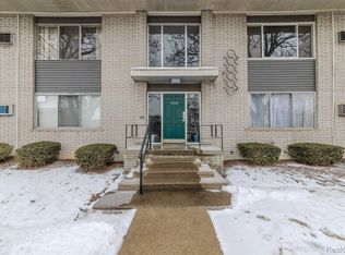 4820 Briarwood Ave #E4, Royal Oak, MI 48073