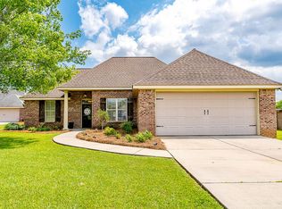 13 Stonemore Rd, Petal, MS 39465
