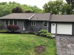 3202 Cedarvale Rd, Nedrow, NY 13120