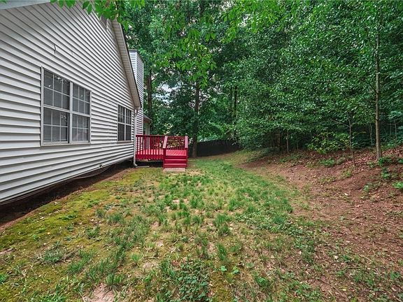 5th image of 4830 Old Field Dr NE