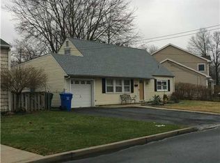 33 Wendy Rd, Colonia, NJ 07067