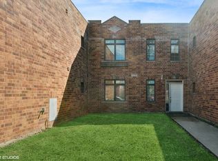 3537 W Carroll Ave #3, Chicago, IL 60624