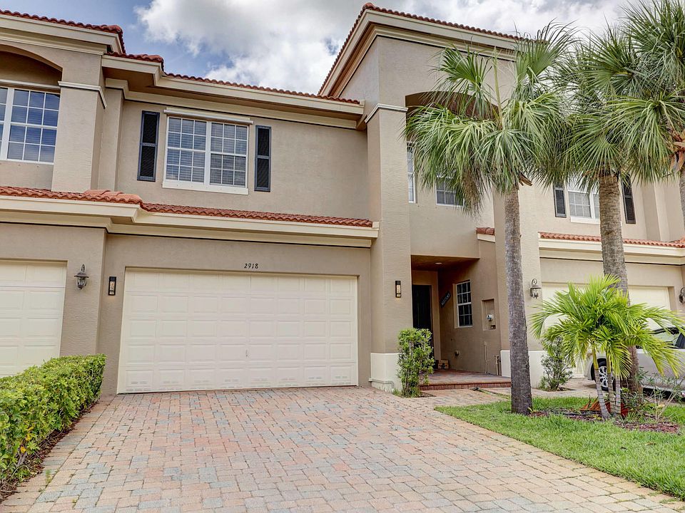 1st image of 2918 SW Cedar Dunes Dr